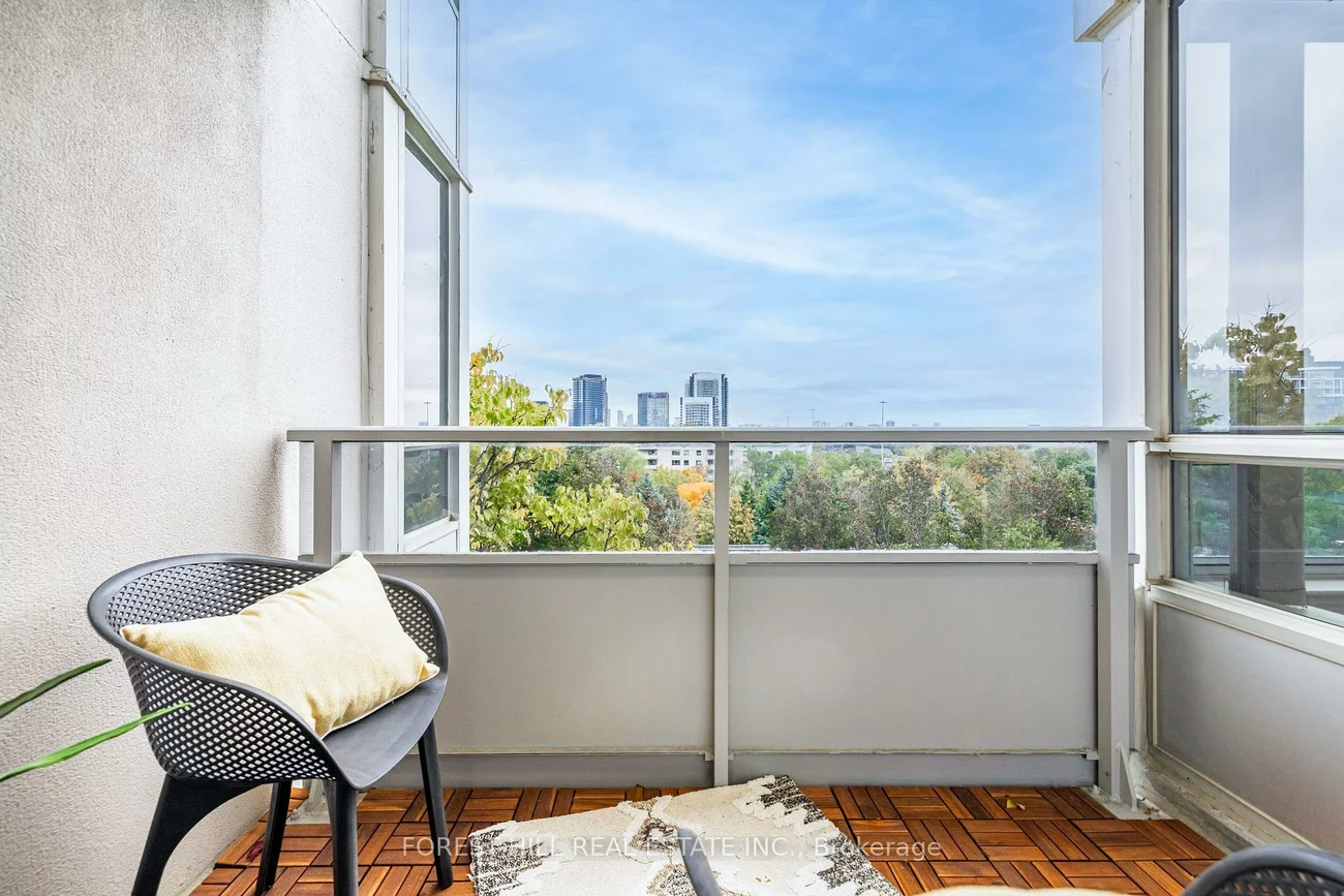 3, Rean, Bayview Village, Toronto