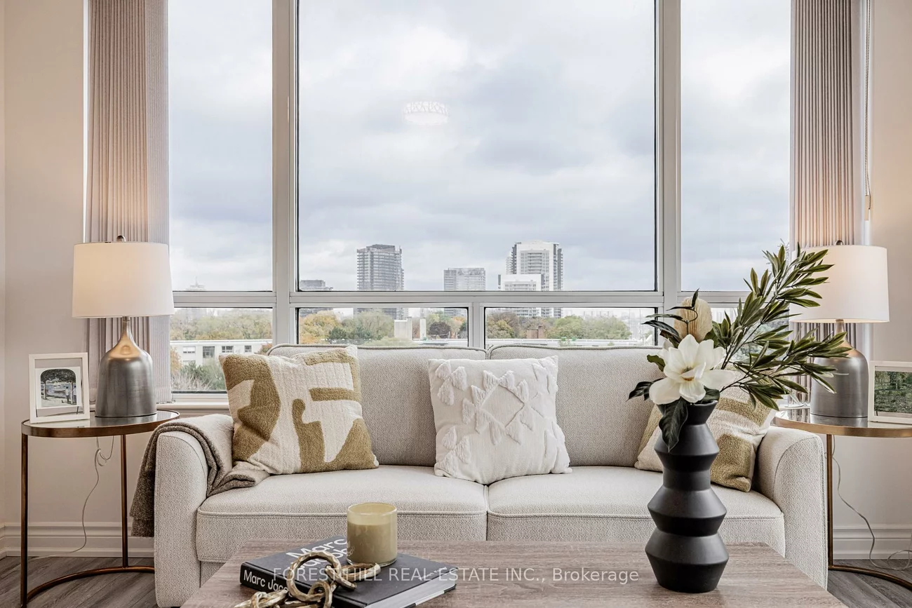 3, Rean, Bayview Village, Toronto