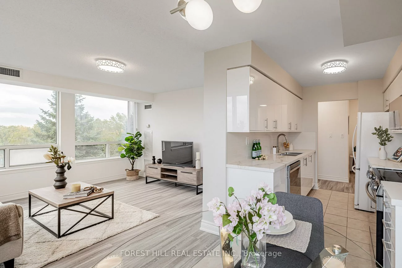 3, Rean, Bayview Village, Toronto