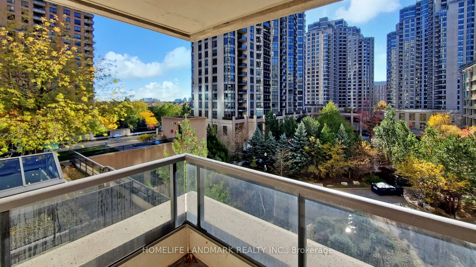 500, Doris, Willowdale East, Toronto