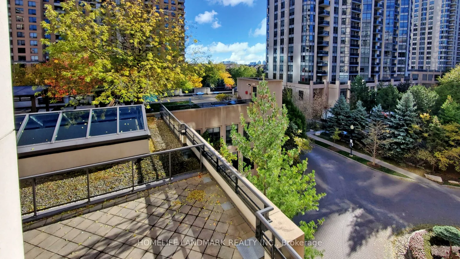 500, Doris, Willowdale East, Toronto