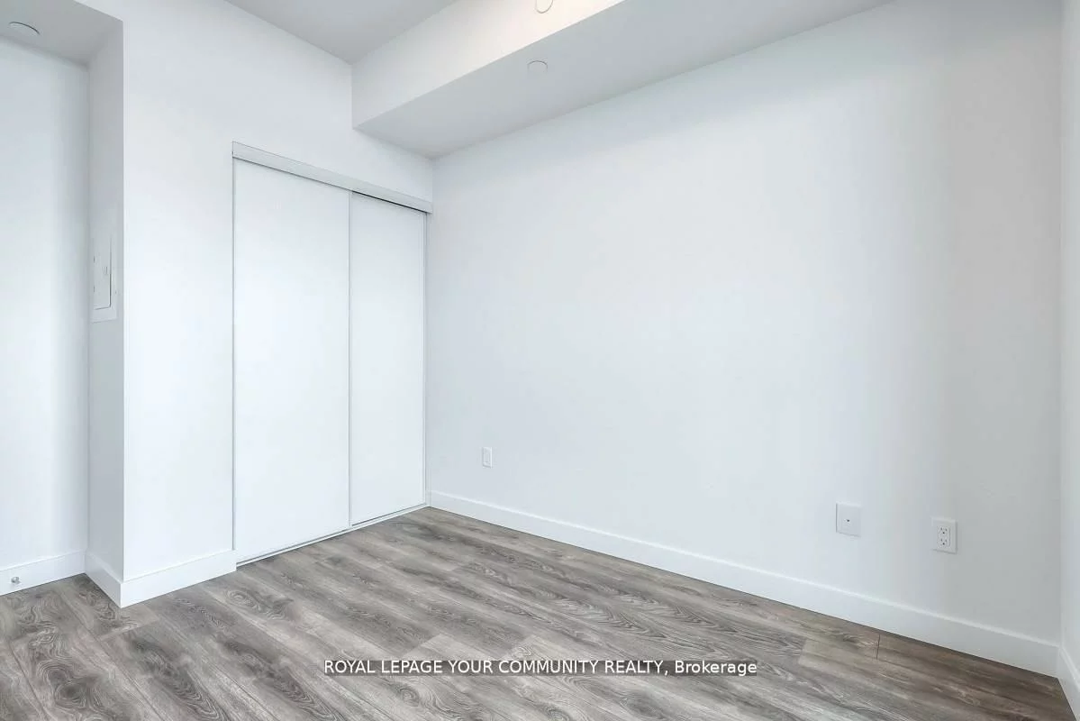 8, Eglinton, Mount Pleasant West, Toronto