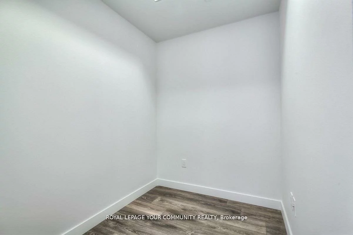 8, Eglinton, Mount Pleasant West, Toronto