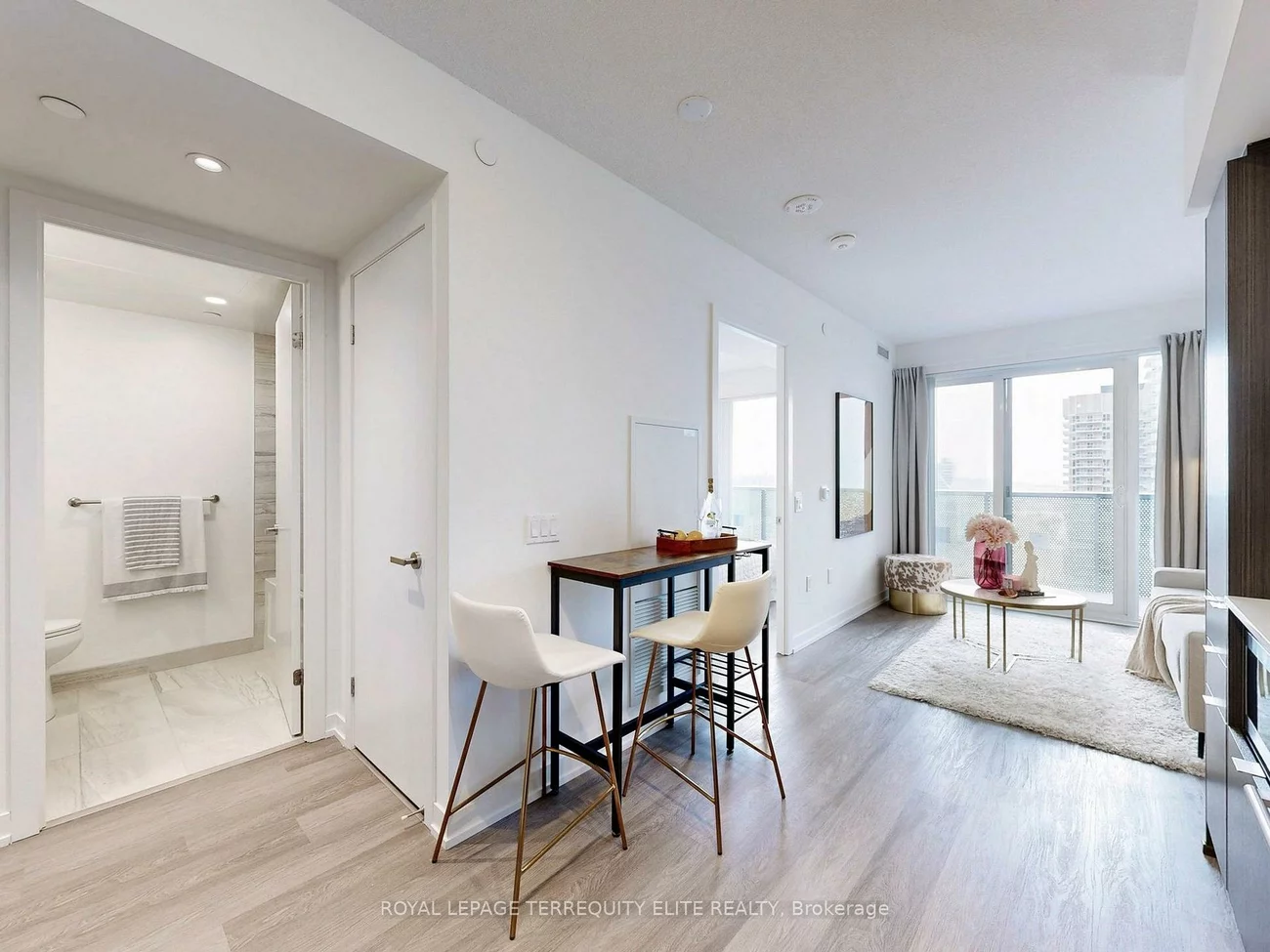 55, Cooper, Waterfront Communities C8, Toronto