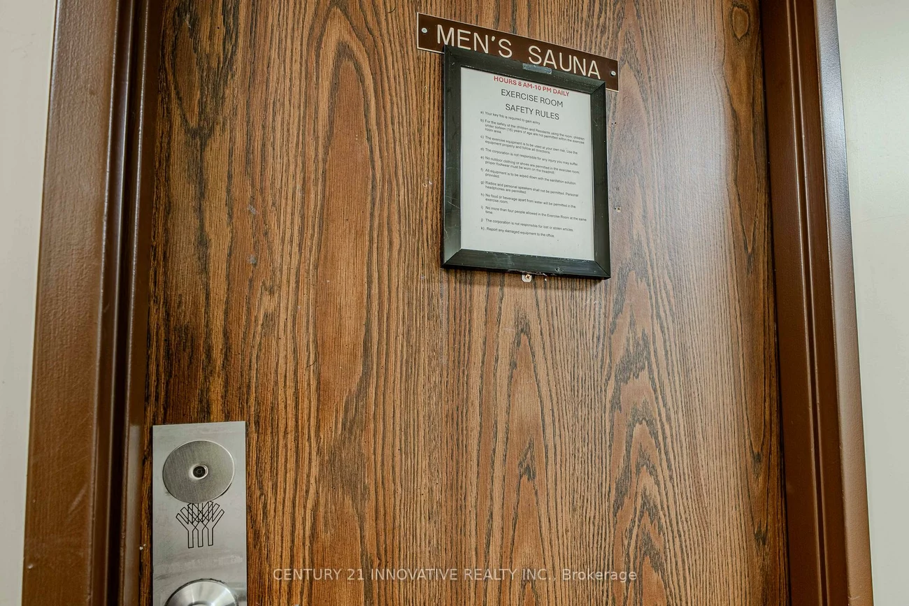 100, Antibes, Westminster-Branson, Toronto