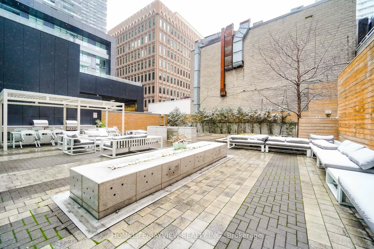 30, Roehampton, Mount Pleasant West, Toronto