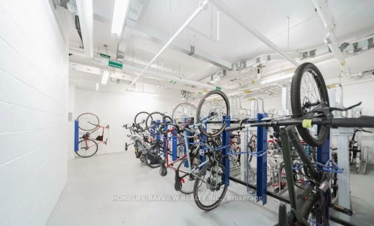 30, Roehampton, Mount Pleasant West, Toronto