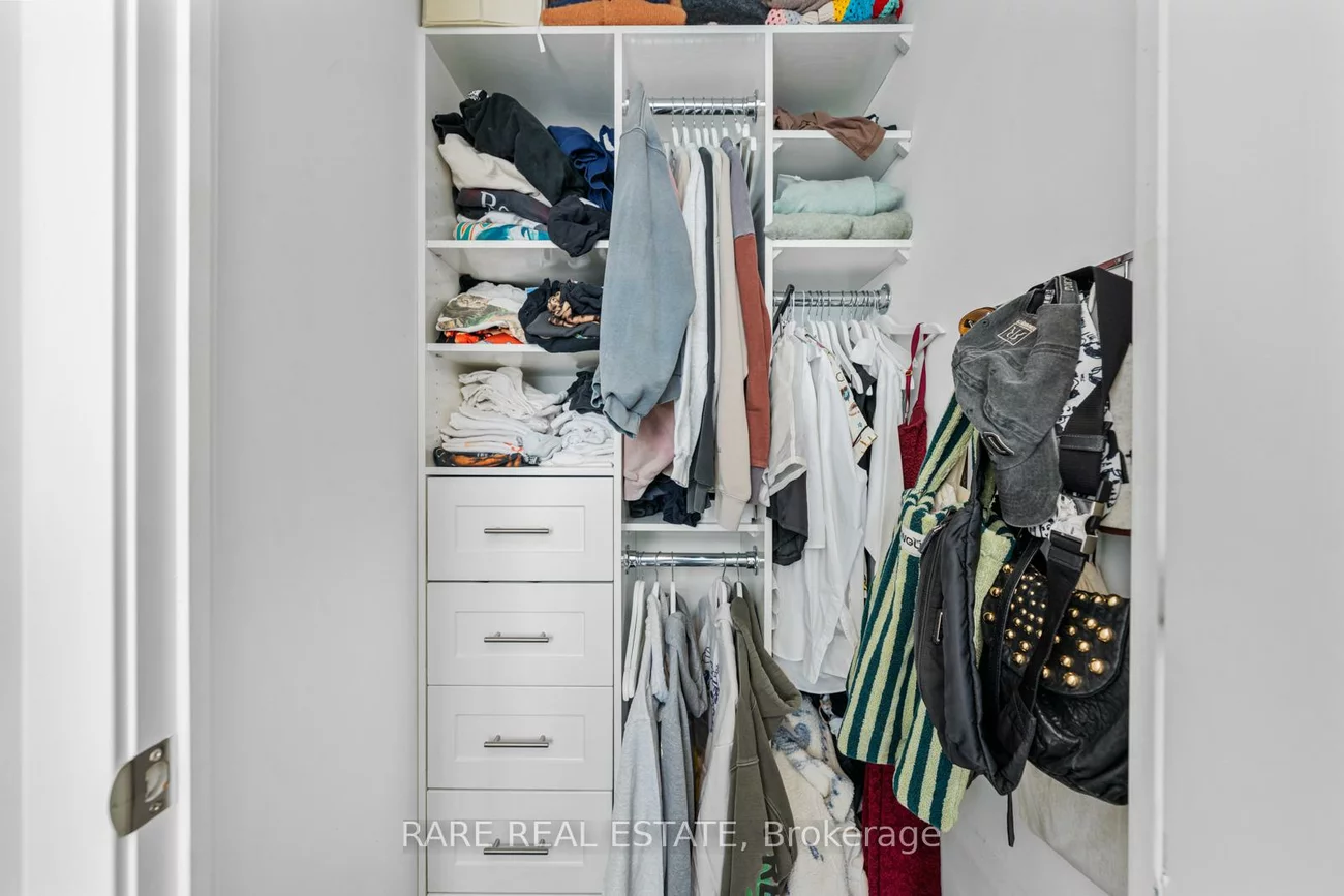 501, St. Clair, Casa Loma, Toronto