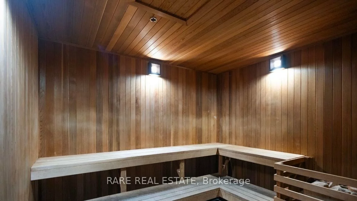 501, St. Clair, Casa Loma, Toronto