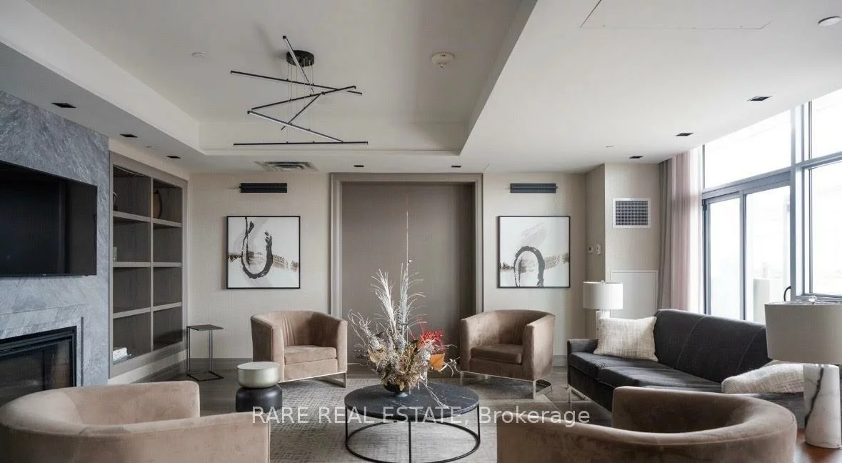 501, St. Clair, Casa Loma, Toronto