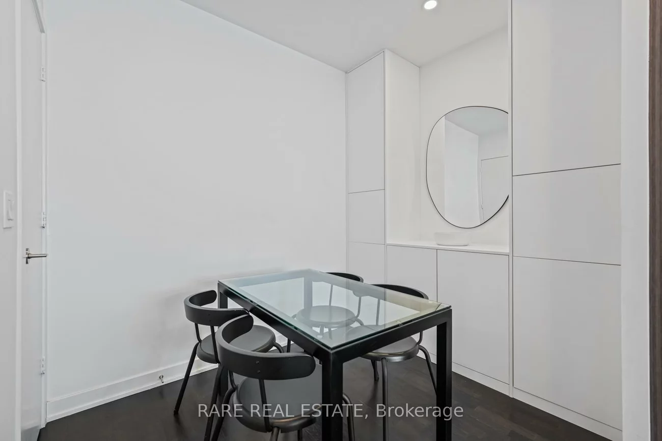 501, St. Clair, Casa Loma, Toronto