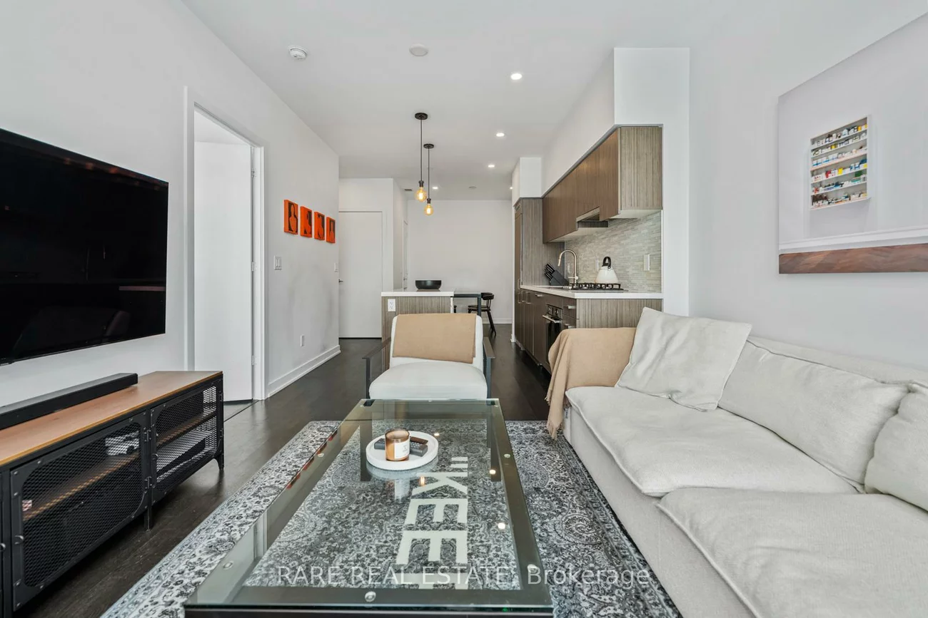 501, St. Clair, Casa Loma, Toronto