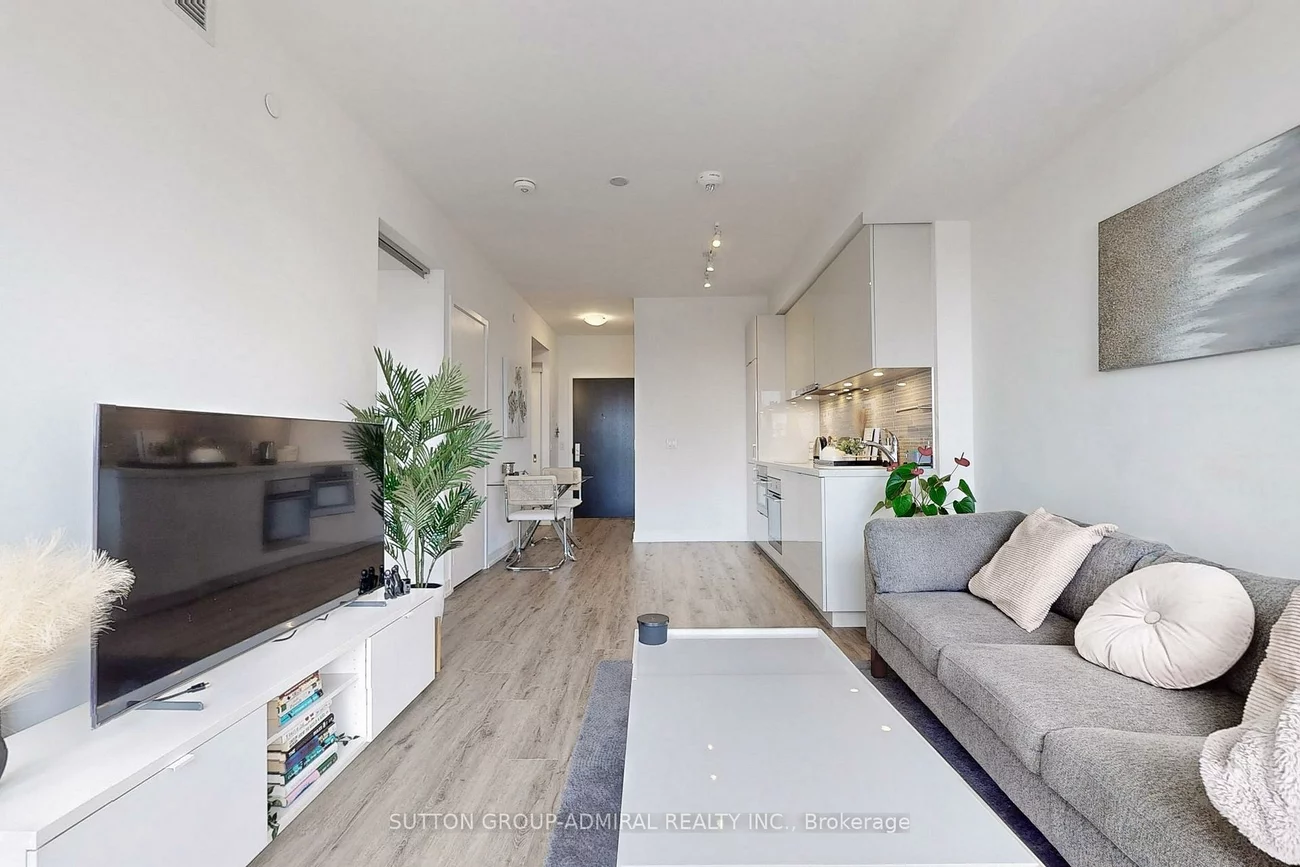 158, Front, Moss Park, Toronto