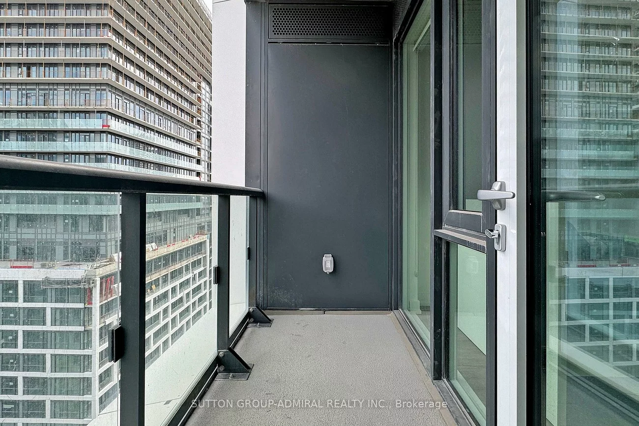 158, Front, Moss Park, Toronto