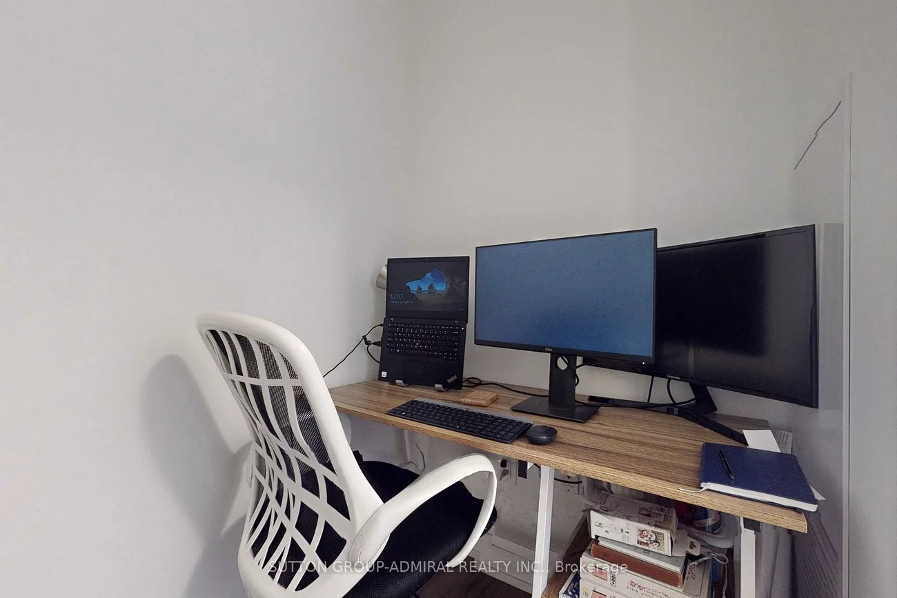 158, Front, Moss Park, Toronto