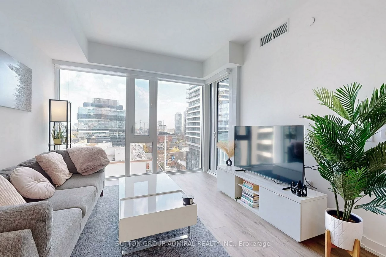 158, Front, Moss Park, Toronto