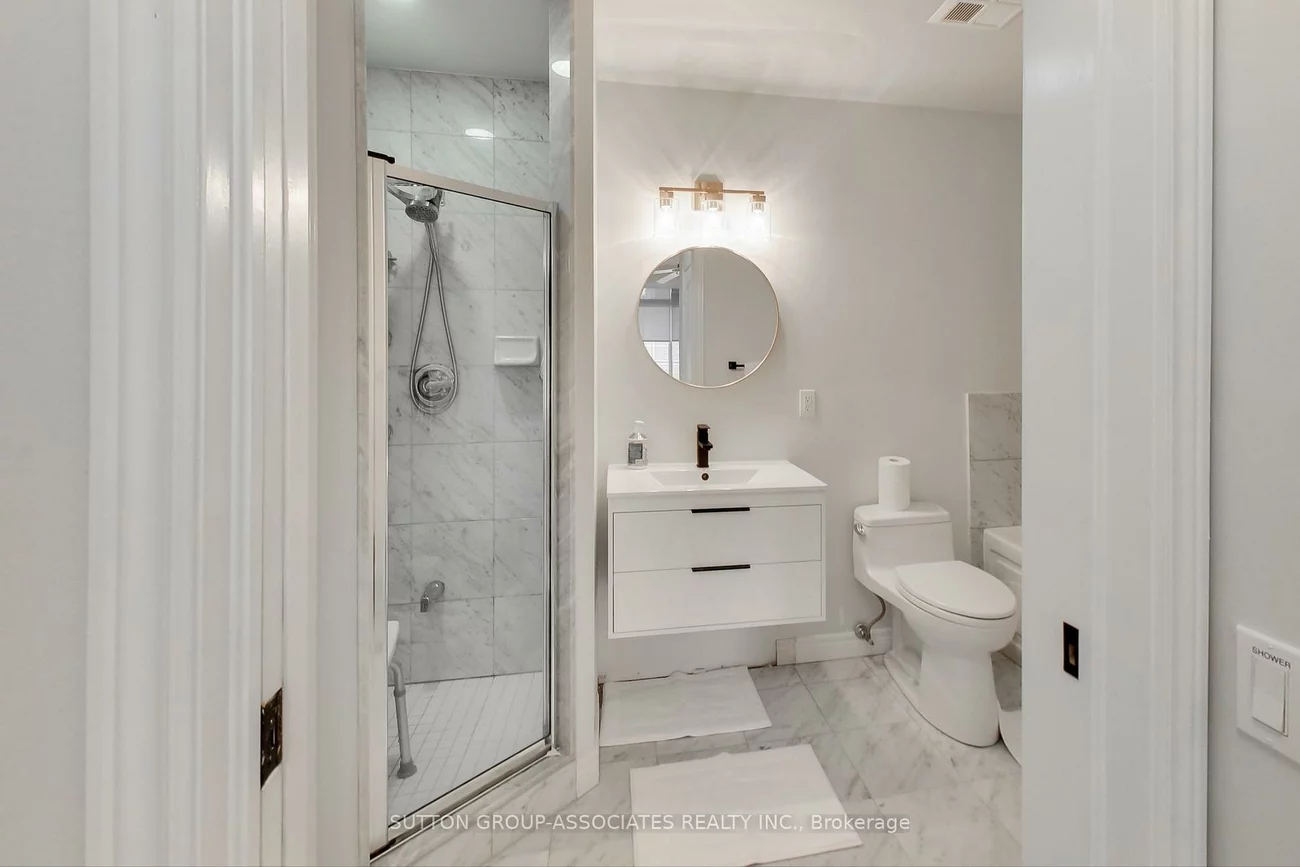 2, Edith, Yonge-Eglinton, Toronto