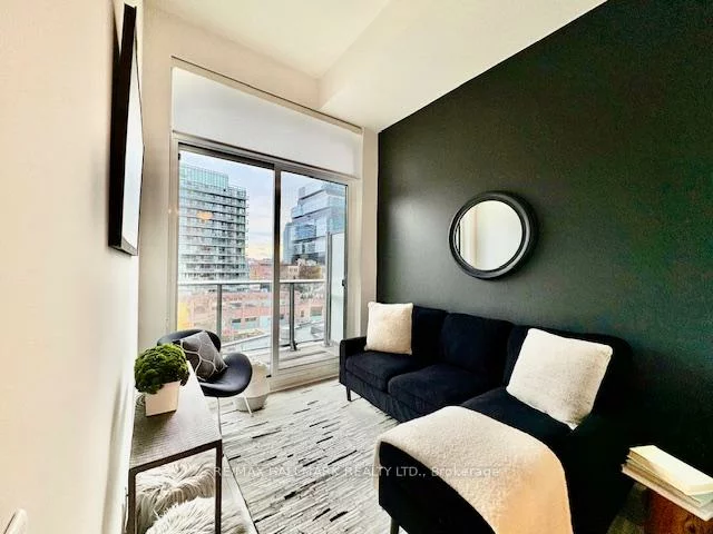 120, Parliament, Moss Park, Toronto