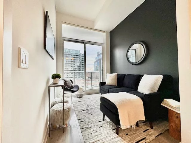 120, Parliament, Moss Park, Toronto