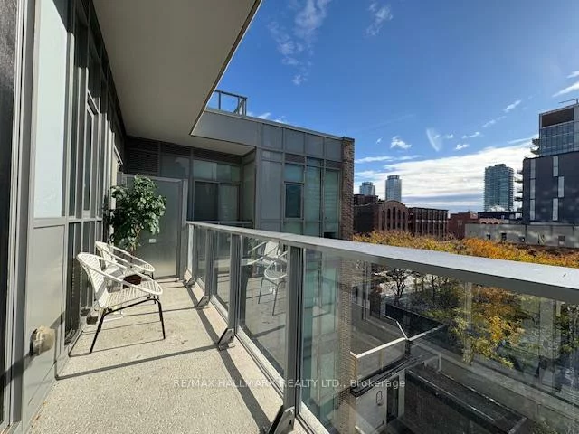 120, Parliament, Moss Park, Toronto