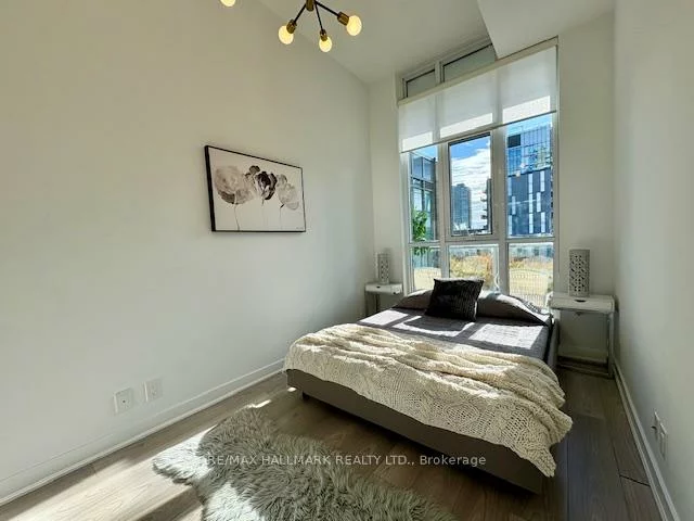 120, Parliament, Moss Park, Toronto