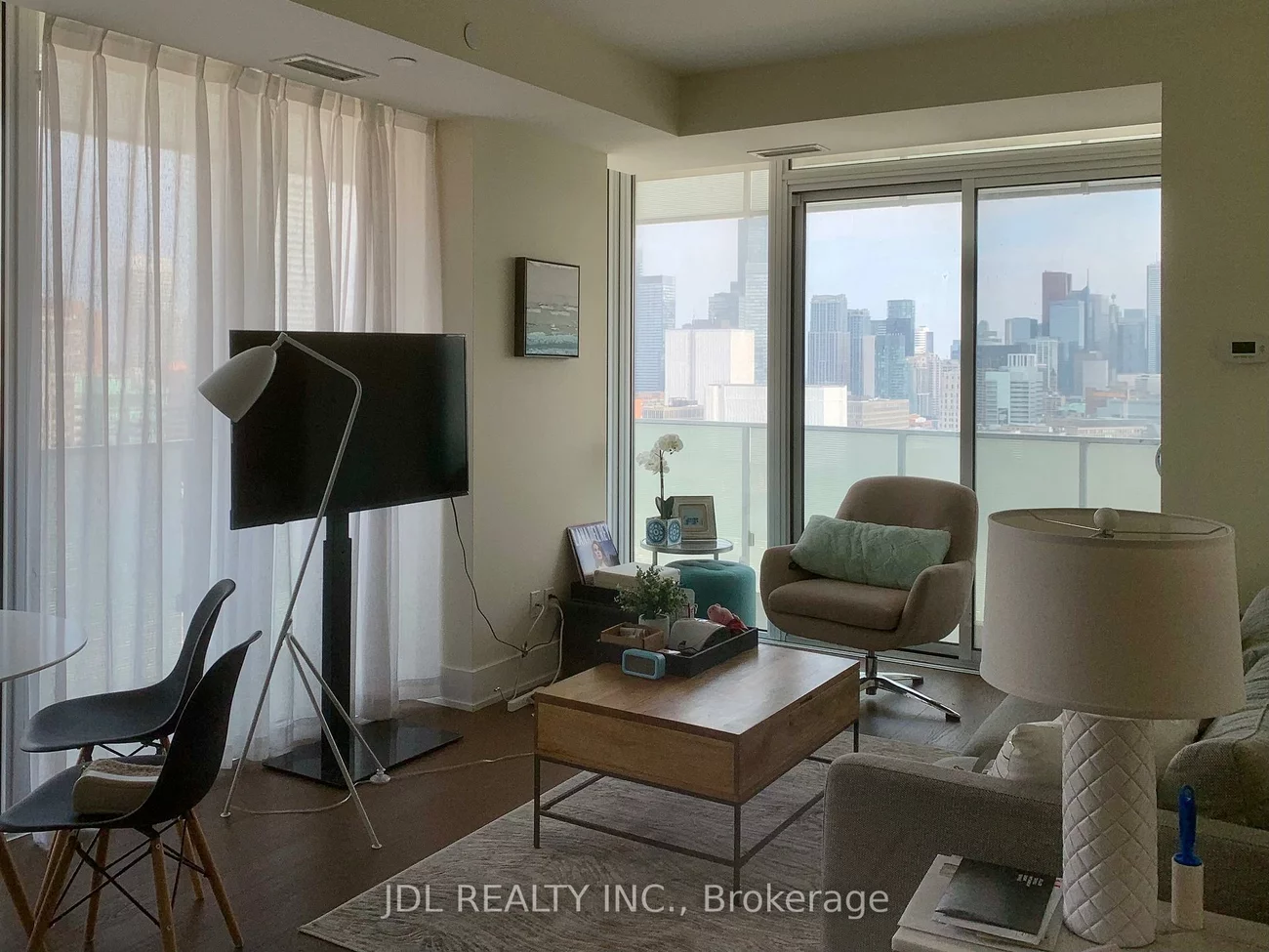 200, Bloor, Annex, Toronto