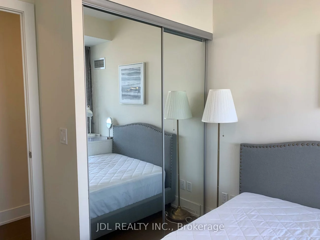 200, Bloor, Annex, Toronto