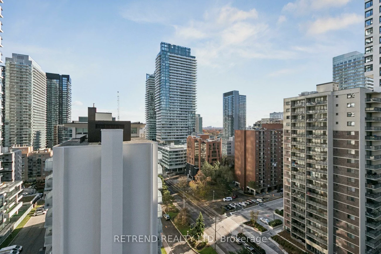 70, Roehampton, Mount Pleasant West, Toronto