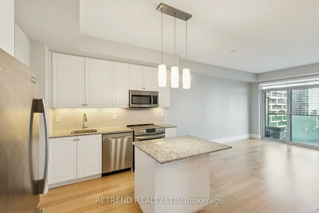 70, Roehampton, Mount Pleasant West, Toronto