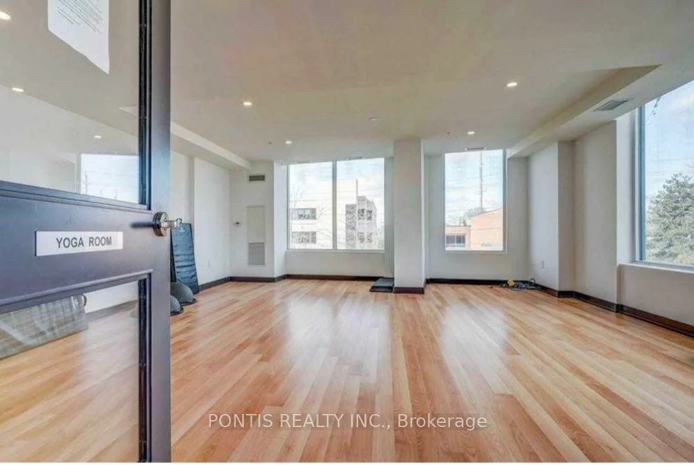 3237, Bayview, Bayview Woods-Steeles, Toronto