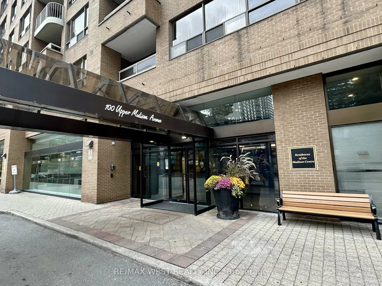 100, UPPER MADISON, Lansing-Westgate, Toronto