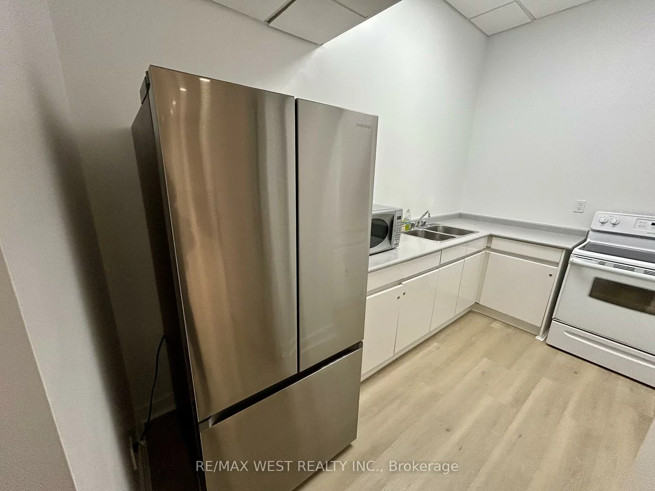 100, UPPER MADISON, Lansing-Westgate, Toronto