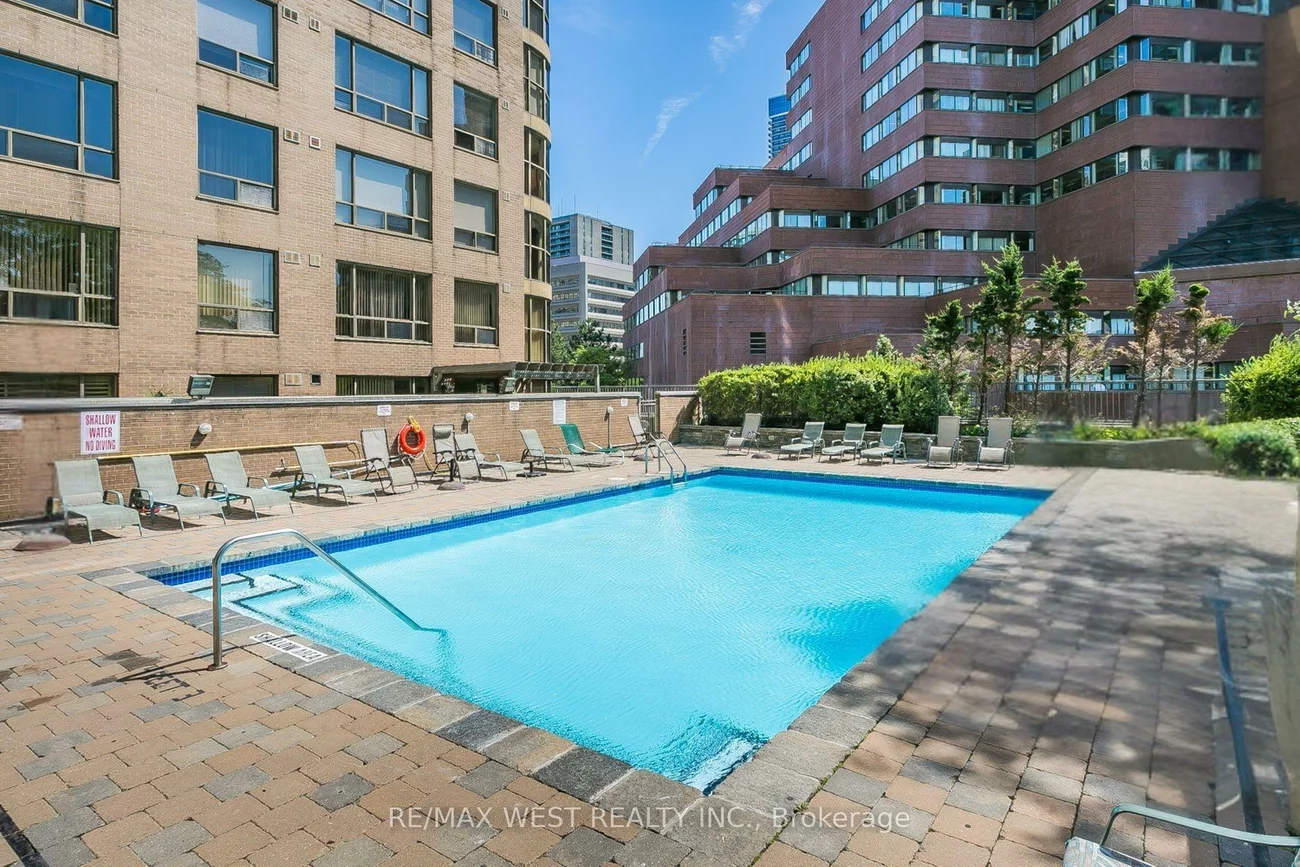 100, UPPER MADISON, Lansing-Westgate, Toronto