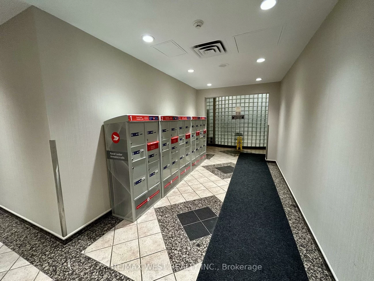 100, UPPER MADISON, Lansing-Westgate, Toronto