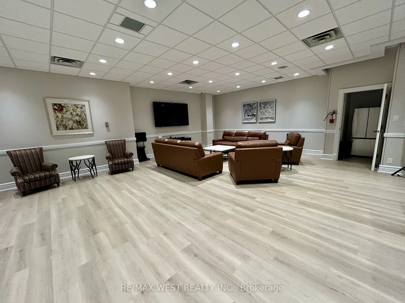 100, UPPER MADISON, Lansing-Westgate, Toronto