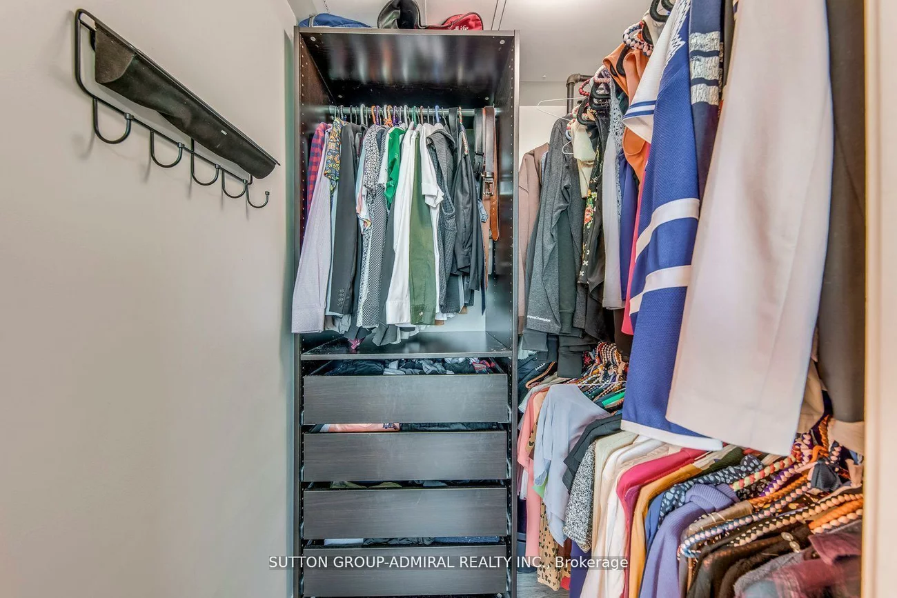 219, Fort York, Niagara, Toronto