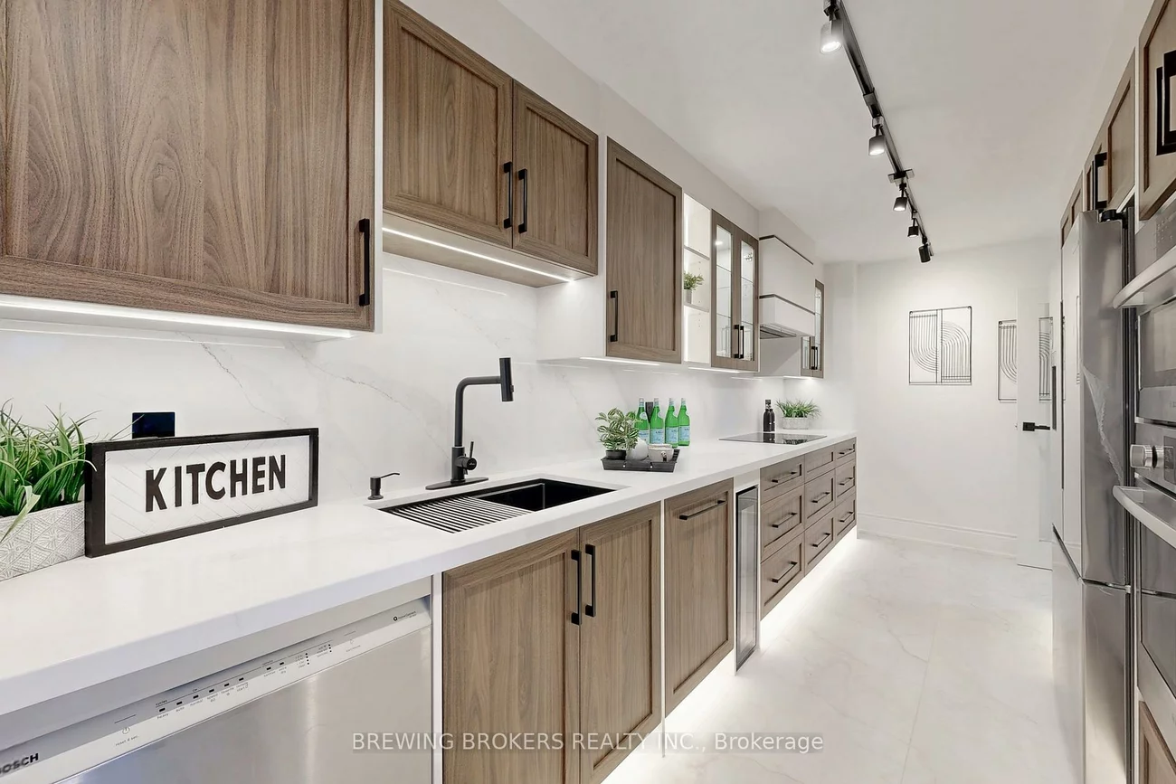 278, Bloor, Rosedale-Moore Park, Toronto