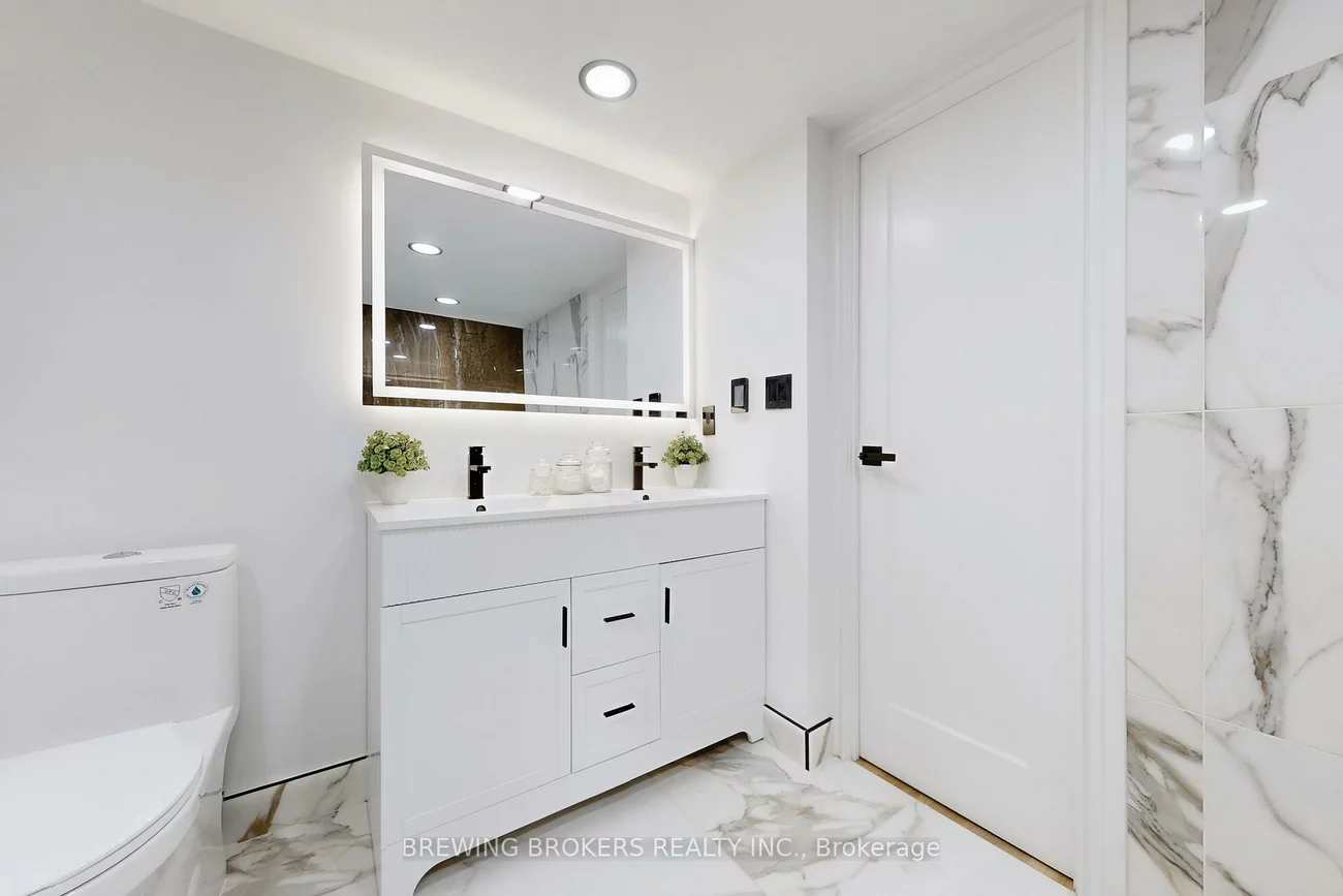 278, Bloor, Rosedale-Moore Park, Toronto