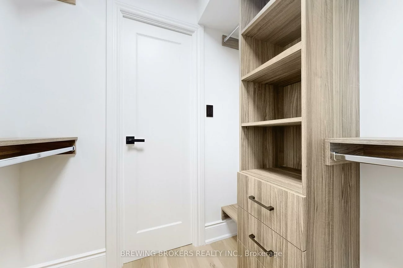 278, Bloor, Rosedale-Moore Park, Toronto