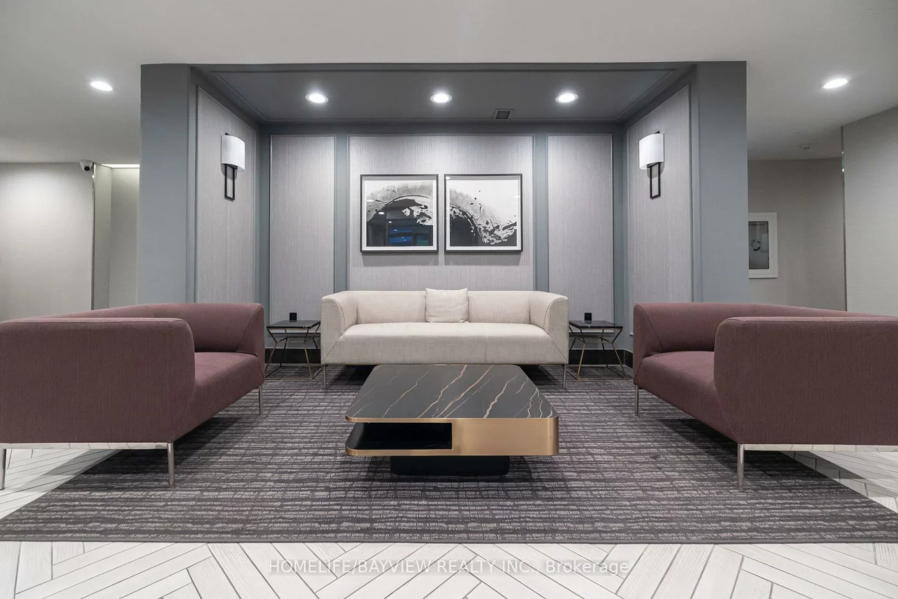 311, Richmond, Moss Park, Toronto