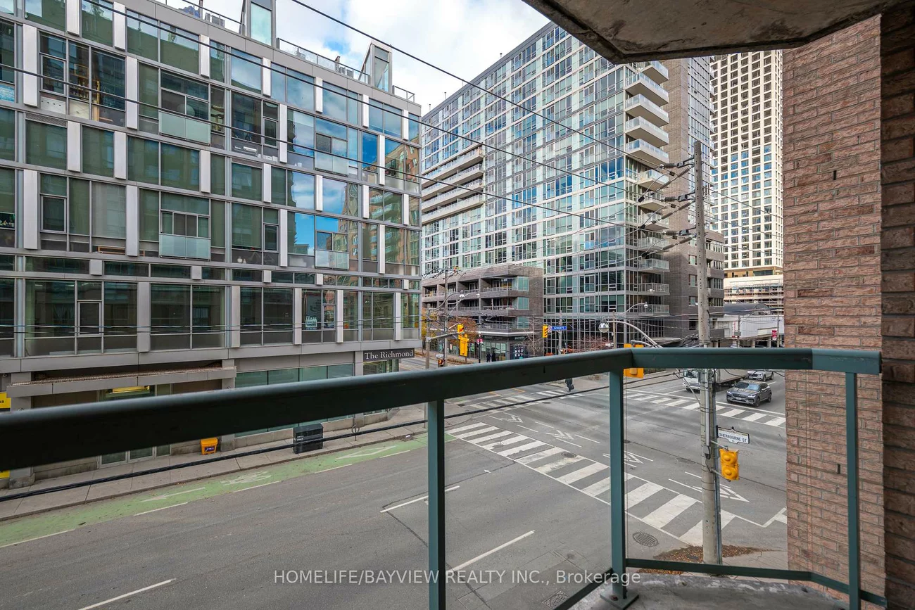 311, Richmond, Moss Park, Toronto