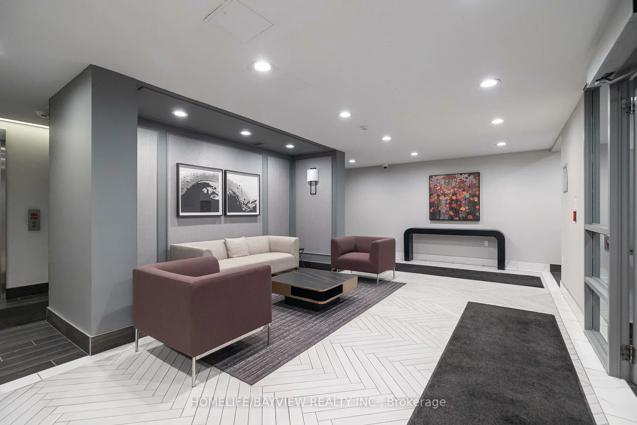 311, Richmond, Moss Park, Toronto