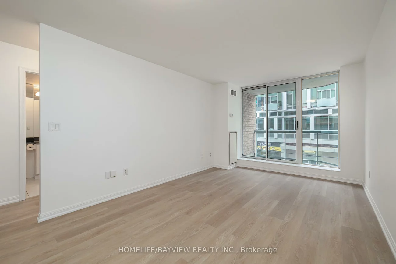 311, Richmond, Moss Park, Toronto