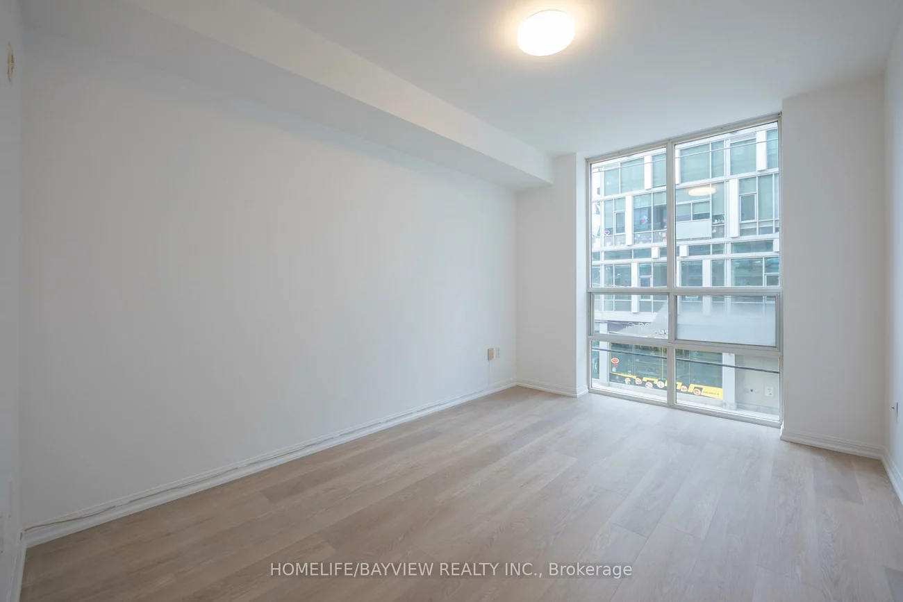 311, Richmond, Moss Park, Toronto