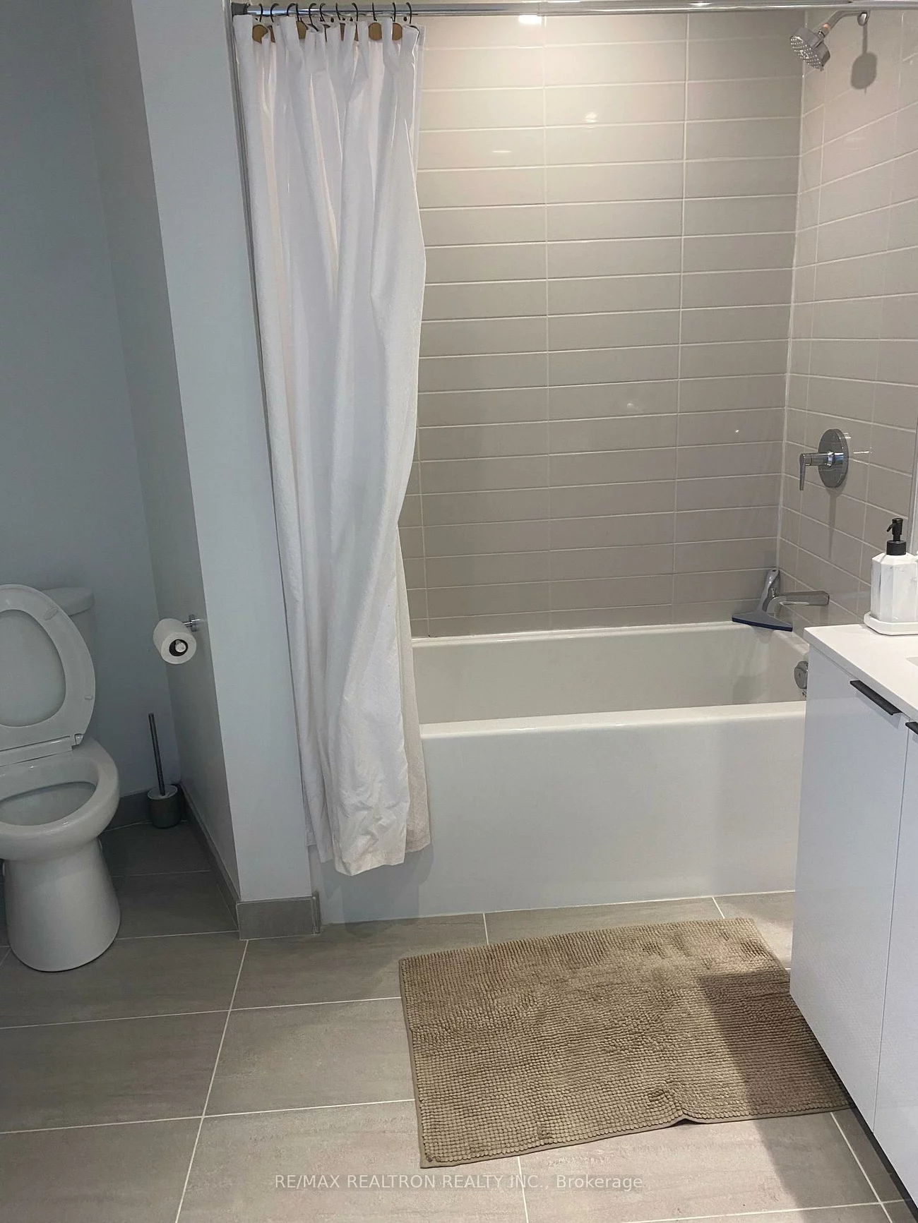 50, Power, Moss Park, Toronto