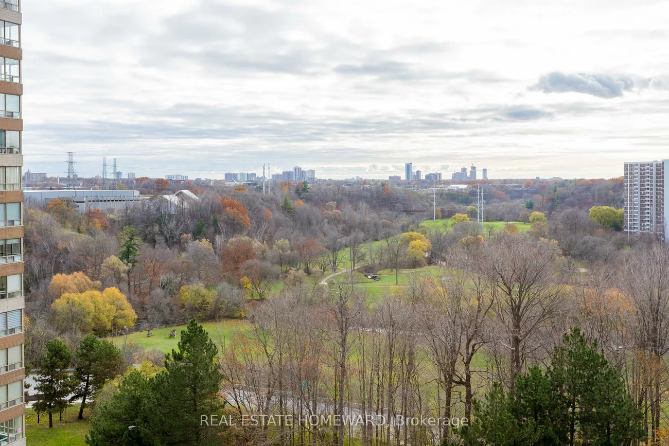 205, Wynford, Flemingdon Park, Toronto