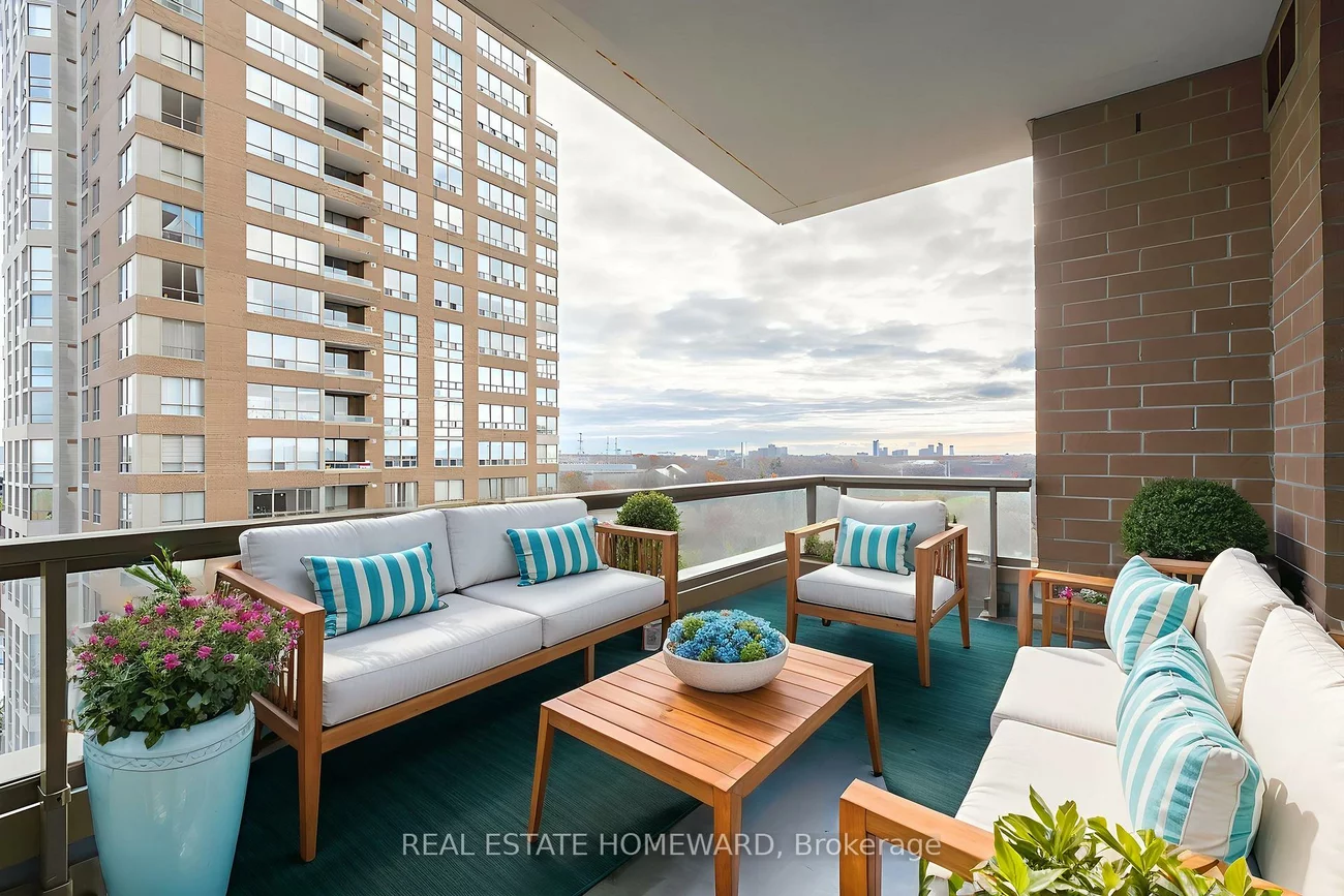 205, Wynford, Flemingdon Park, Toronto