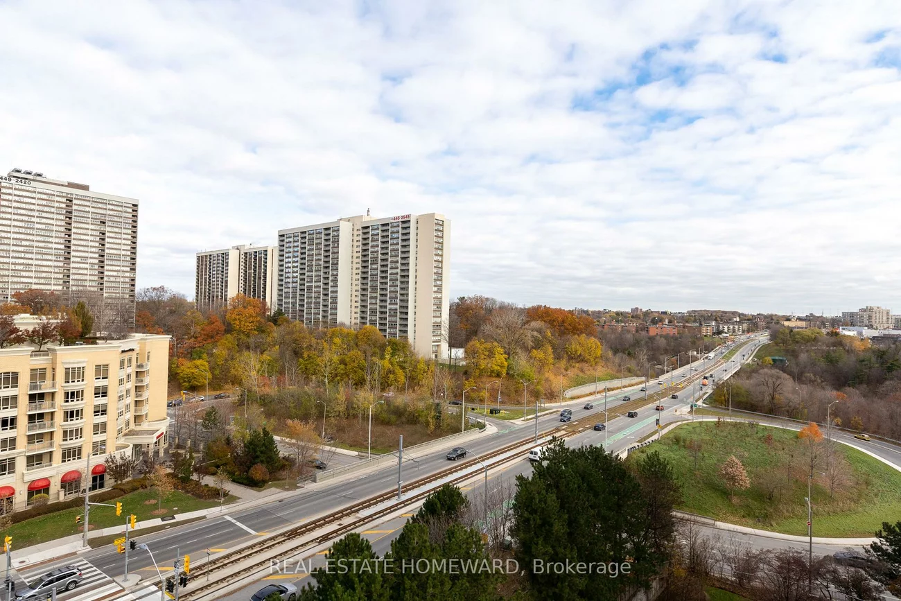 205, Wynford, Flemingdon Park, Toronto