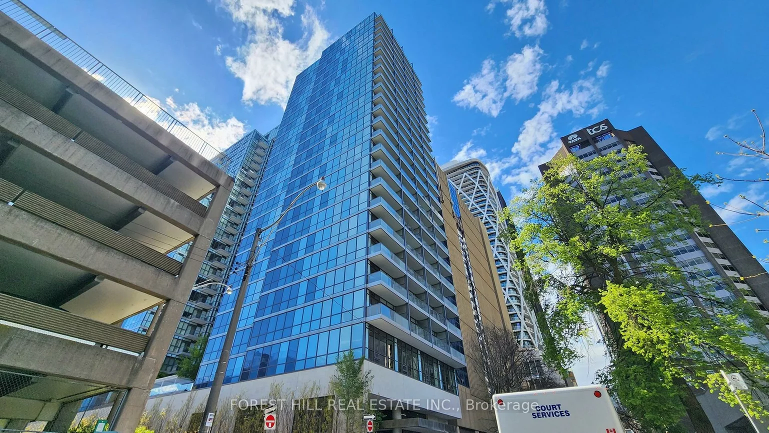 210, Simcoe, Kensington-Chinatown, Toronto