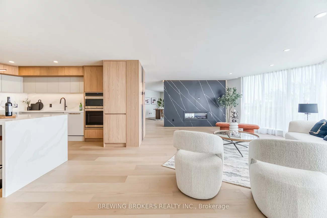 85, Skymark, Hillcrest Village, Toronto